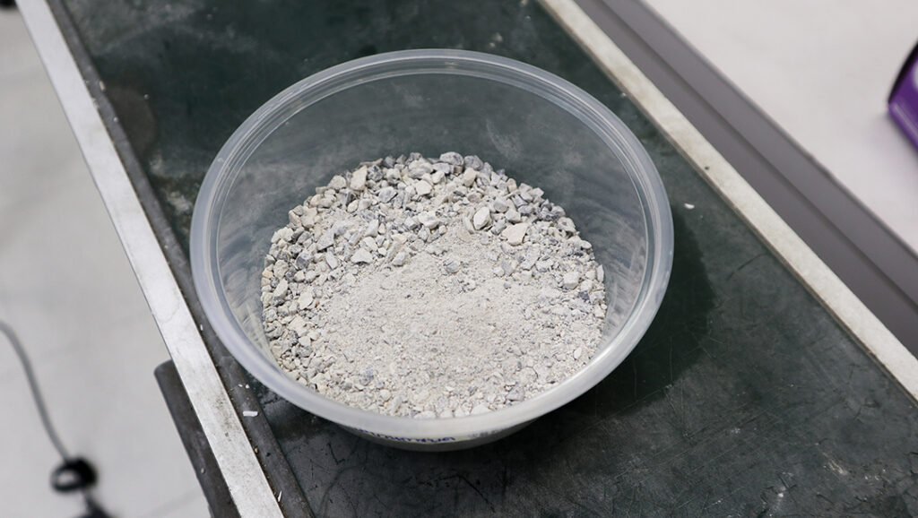 ‘โดโลไมต์’ วัสดุทางเลือกทดแทนปูนซีเมนต์ เพิ่มโอกาสลดโลกร้อน ฝ่าวิกฤต CBAM