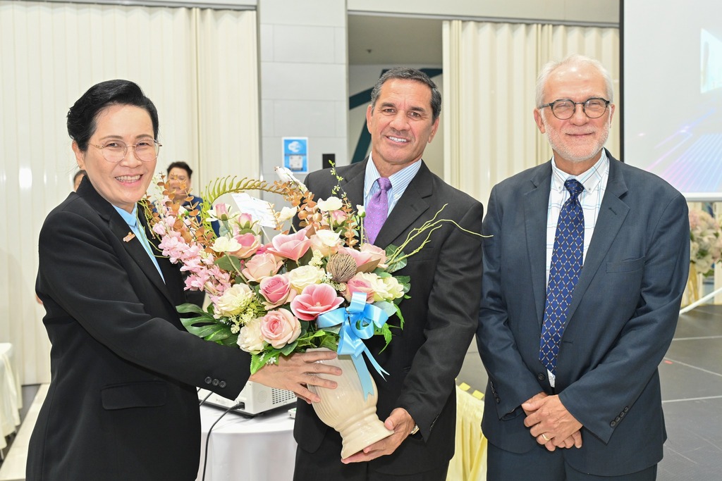 สวทช. จับมือ “แมคเดอร์มิด” หนึ่งในสมาชิกอุทยานวิทยาศาสตร์ประเทศไทย เปิดห้องปฏิบัติการใหม่ในไทย เสริมศักยภาพการวิเคราะห์ขั้นสูง ขับเคลื่อนนวัตกรรม และยกระดับมาตรฐานการผลิตสู่ระดับสากล